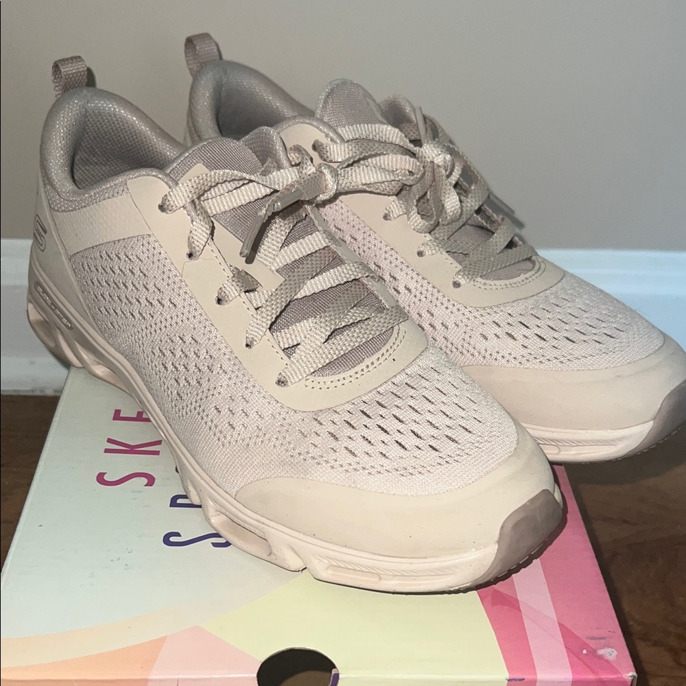 Skechers Women's Blush Glidestep Sneakers